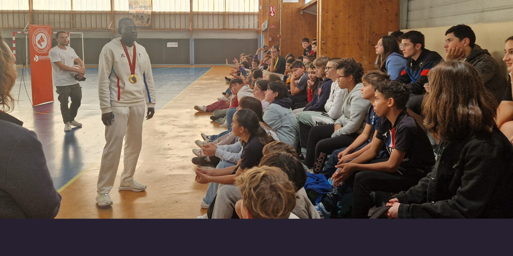 Un champion paralympique au collège